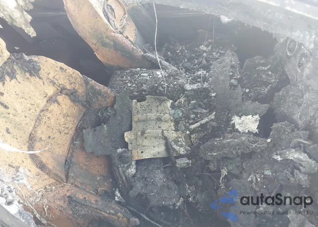 3N1AB8CVXMY293313: 43000371