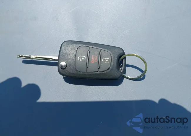 KNDJT2A5XC7473742: 43000695