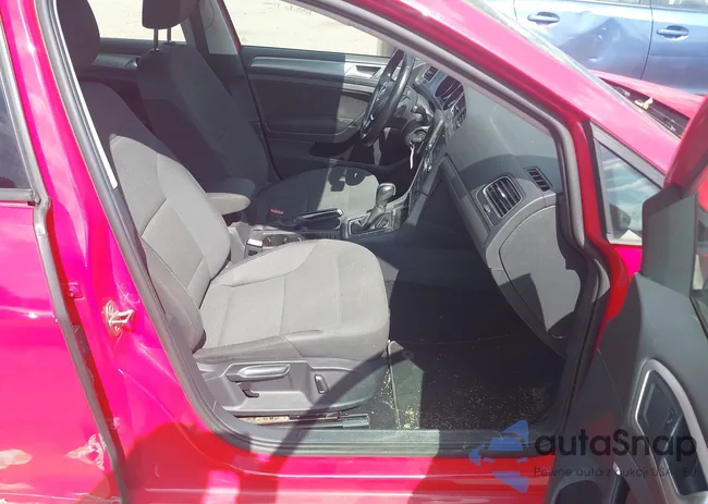 3VW217AU2HM055524: 43000771