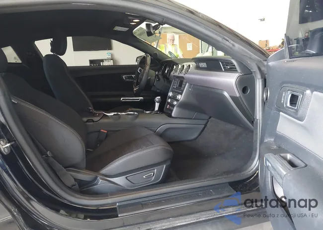 1FA6P8CF6G5206642: 43000801