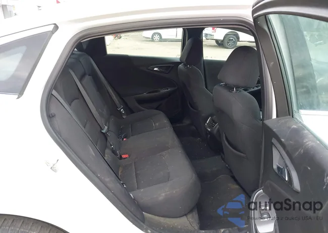 1G1ZD5ST9NF160990: 43000811