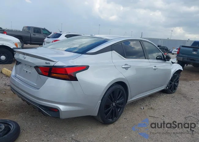 1N4BL4CV2KC195119: 43000820