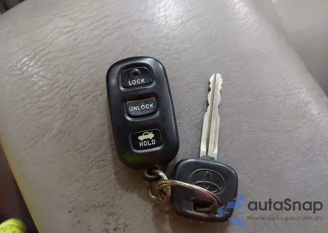 4T1BE32K14U323400: 42999957