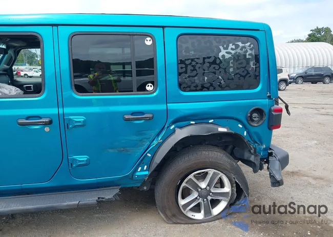 1C4HJXEG1LW327720: 43000214