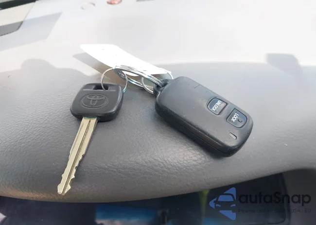 4T1BE32K56U724564: 43001771