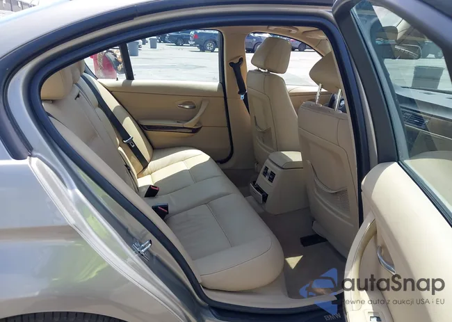 WBAVC57518NK78168: 43001860