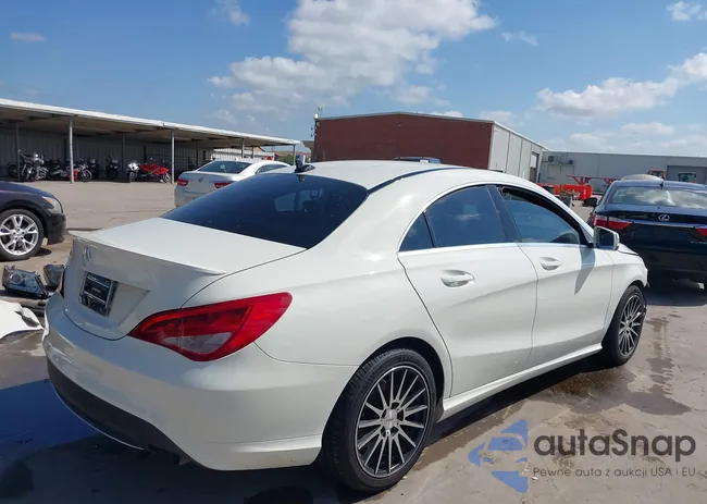 WDDSJ4EB6GN293963: 43001877