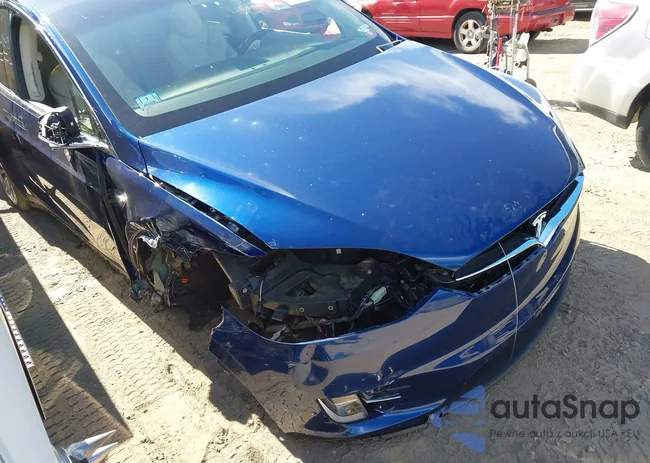 5YJXCDE26JF088188: 43001057