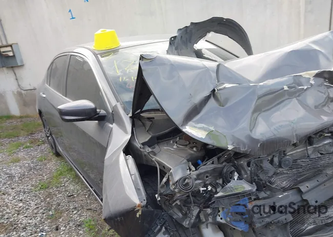 1HGCR2F52GA238150: 43001237