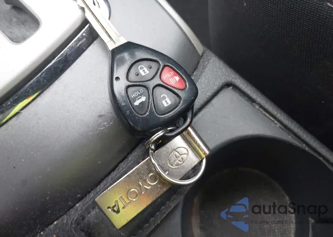 2T1BU4EE9DC120223: 43001275