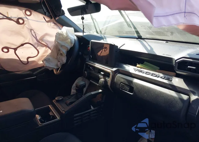 3TMKB5FN0RM016843: 43002364