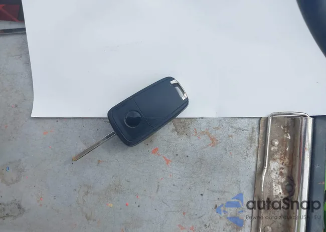 2GNFLEEK8C6310537: 43002070