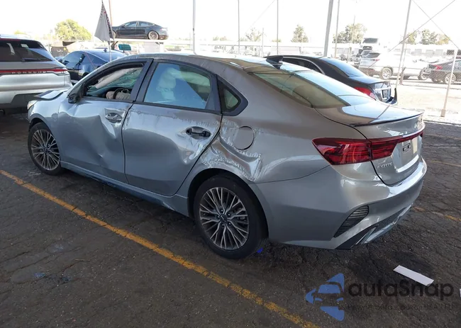 3KPF54ADXRE702139: 43002219