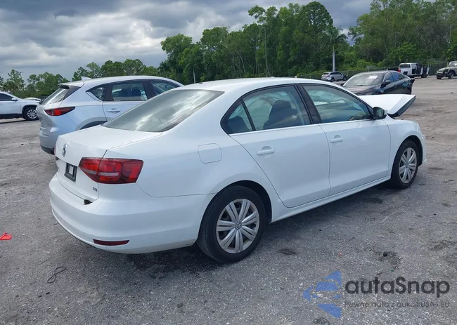 3VW2B7AJ1HM318590: 43003359