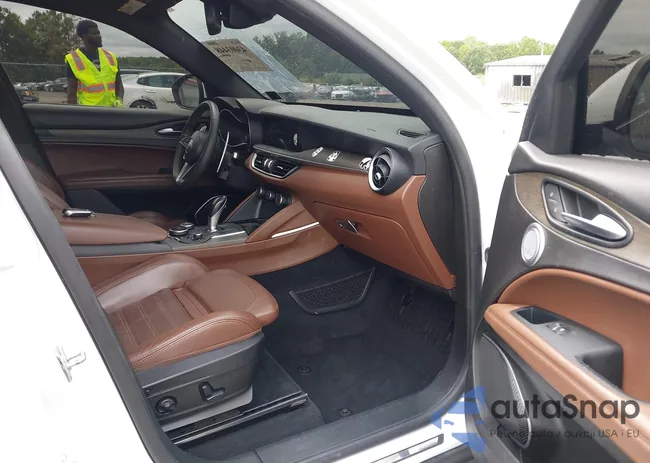 ZASFAKNN1J7B89944: 43003448