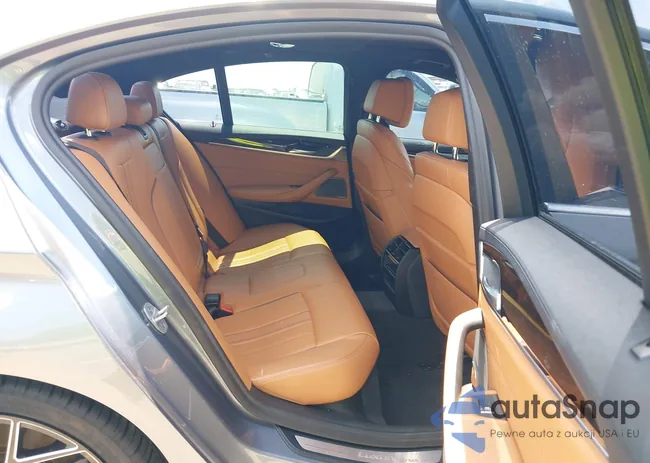 WBAJE5C5XJG918032: 43003510