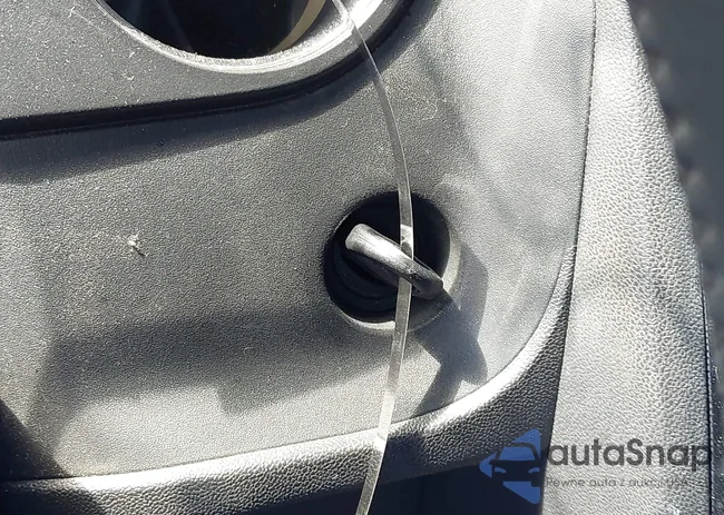 2C3CDYAG9DH695273: 43003525