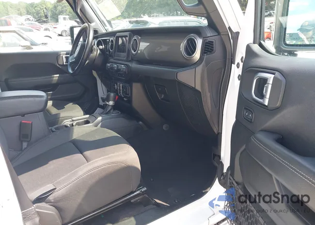 1C4HJXENXLW213228: 43003558