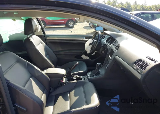 3VW917AU6FM094841: 43003691