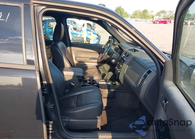 1FMCU0E75CKB02437: 43003741