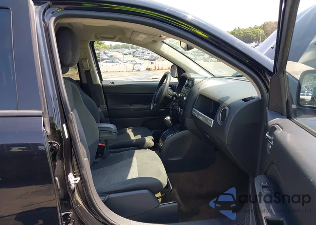 1C4NJDBB7GD780624: 43003745