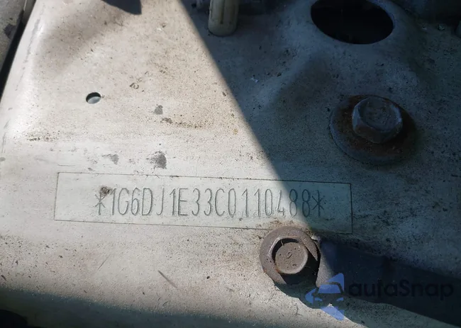1G6DJ1E33C0110488: 43003798