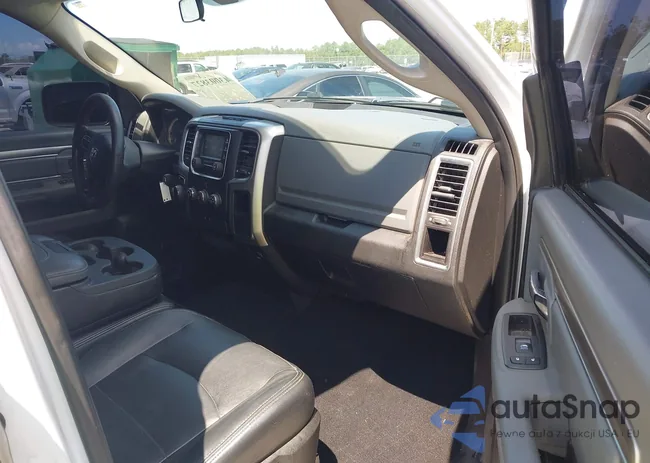 1C6RR6TT9KS562192: 43003827