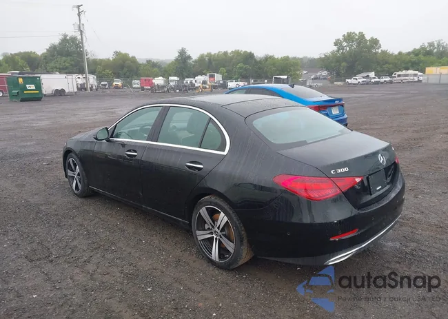 W1KAF4HB7SR257757: 43003878