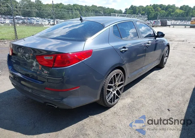 KNAGM4A74F5579623: 43003884