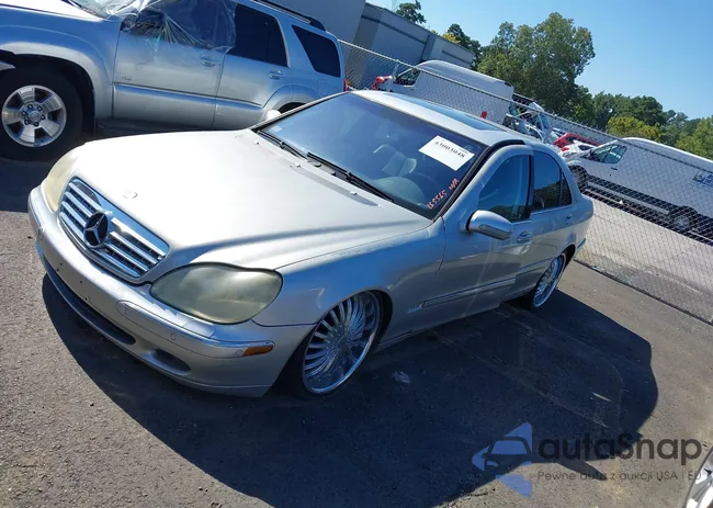 WDBNG70J81A165565: 43003048