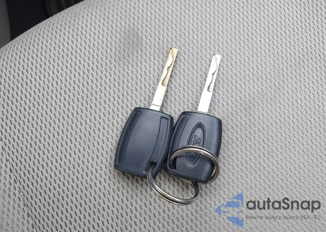 1FADP3F28EL202345: 43004356