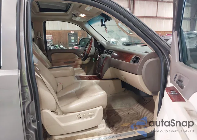 1GNSKKE74CR278704: 43004708