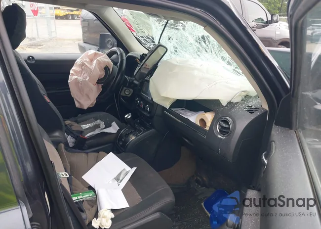 1C4NJPBB2ED754320: 43004718