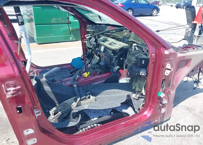 2C3CDXGJ8JH185070: 43004863