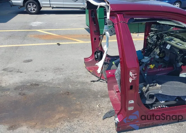 2C3CDXGJ8JH185070: 43004863