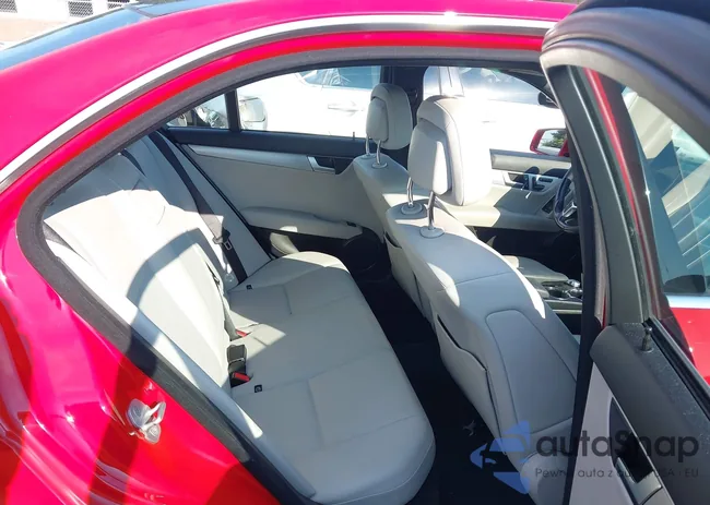 WDDGF8AB3DR258595: 43004095