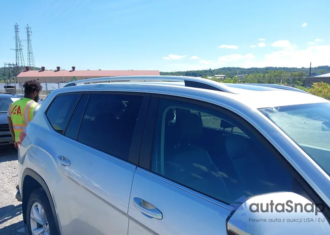 1V2MR2CA7JC562158: 43005670