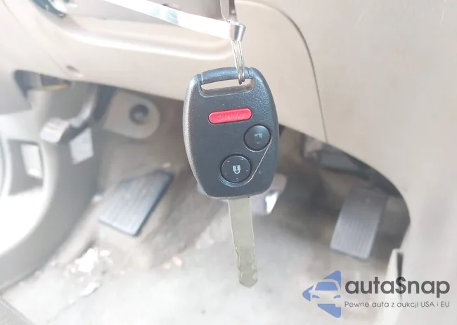 2HKYF18526H561657: 43005685