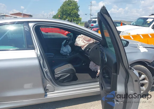 1C3CCCBBXFN590325: 43005799