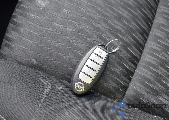 KNMAT2MV8JP621430: 43005808