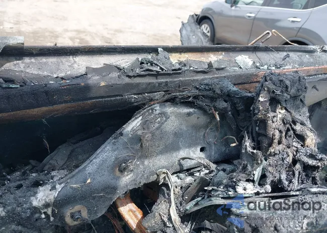 1C4HJXFN9LW147351: 43005819