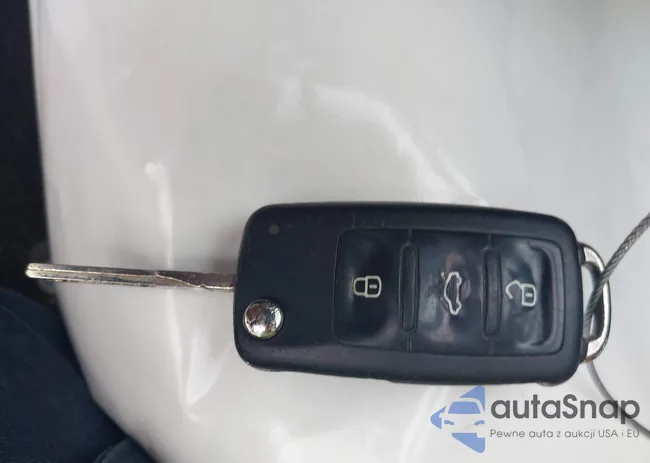 1VWBN7A33DC074638: 43005843