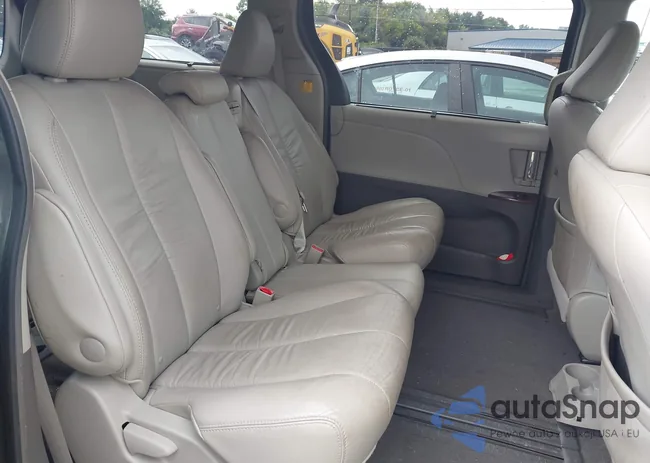 5TDYK3DC9BS158727: 43004916