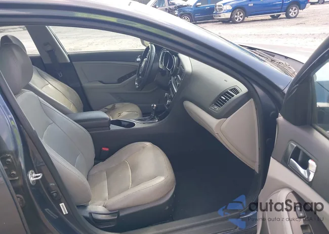 5XXGN4A77FG413592: 43006371