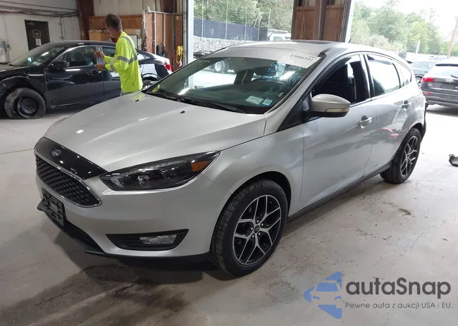 1FADP3M28HL212994: 43006541