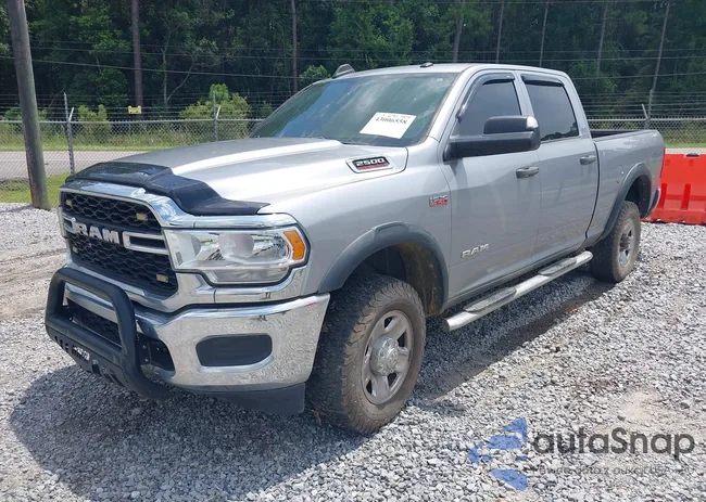 3C6UR5CJ2KG664573: 43006558