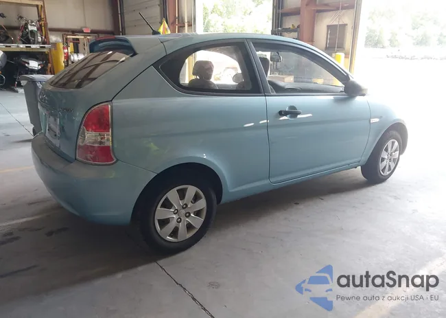 KMHCM36C99U129151: 43006667