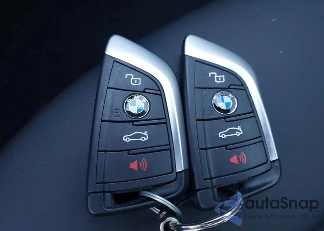 3MW69FF01P8D11525: 43006707