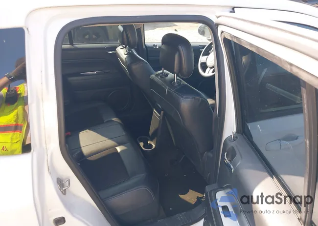 1C4NJDEB3ED898467: 43006030