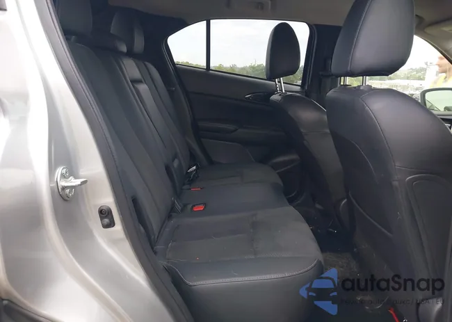 JA4ATWAA5PZ028835: 43006081